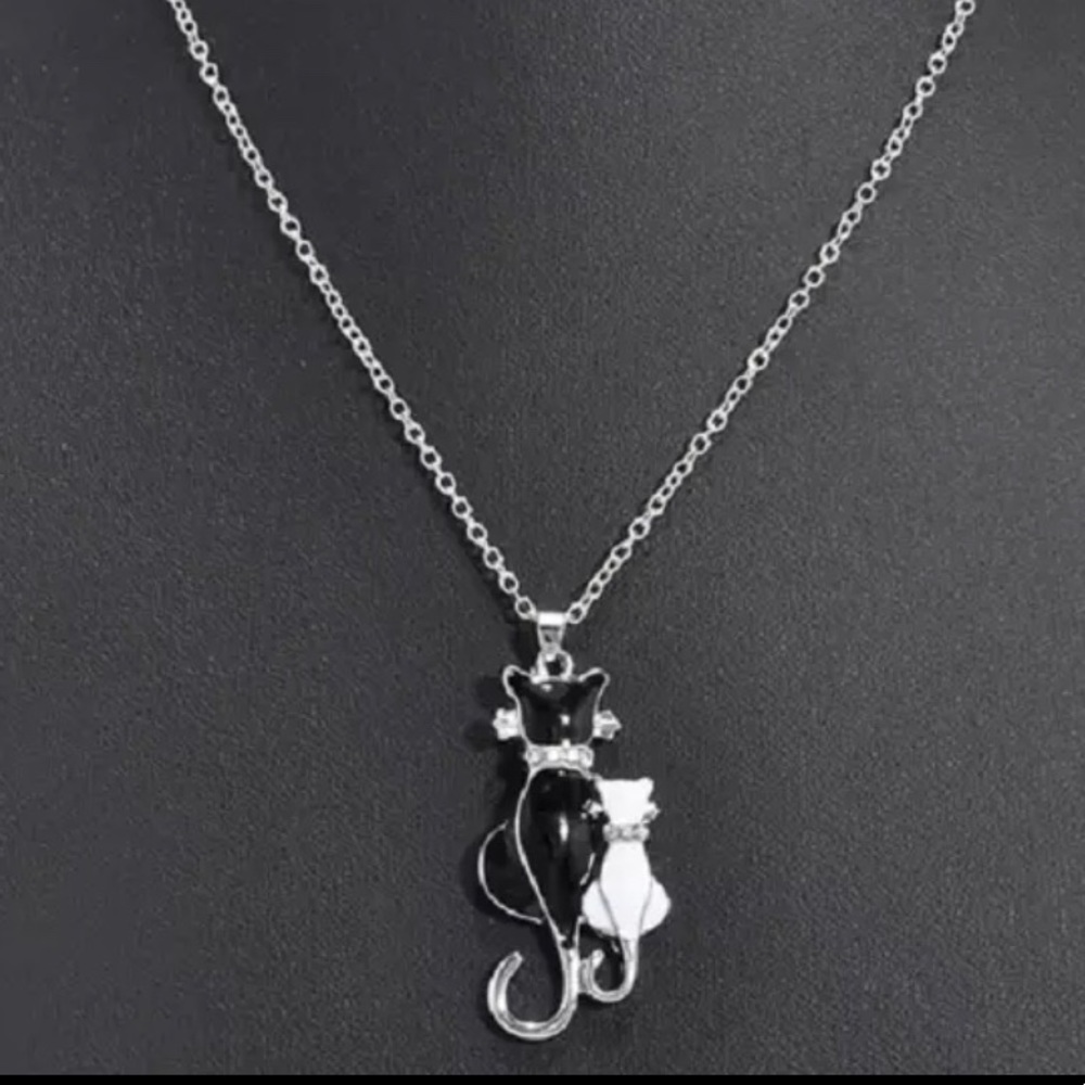 Swarovski French Kitties Necklace Silver Plate New - Picture 4 of 5